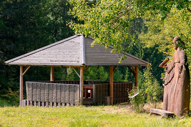 What kind of roof should be put on the garden